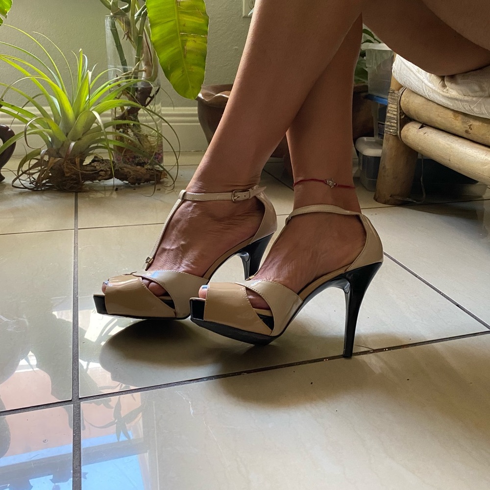 Vintage neutral tone heels